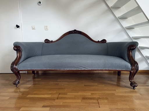 Elegante chaise longue de estilo coroco, siglo XIX