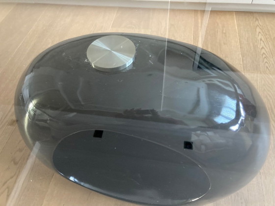 Image 1 of Tavolino ovale vintage con base lucida – Vetro e nero lucido