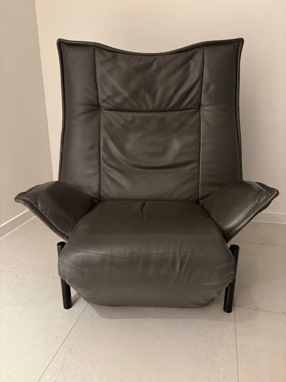 Image 1 of Cassina design chaise longue in leather