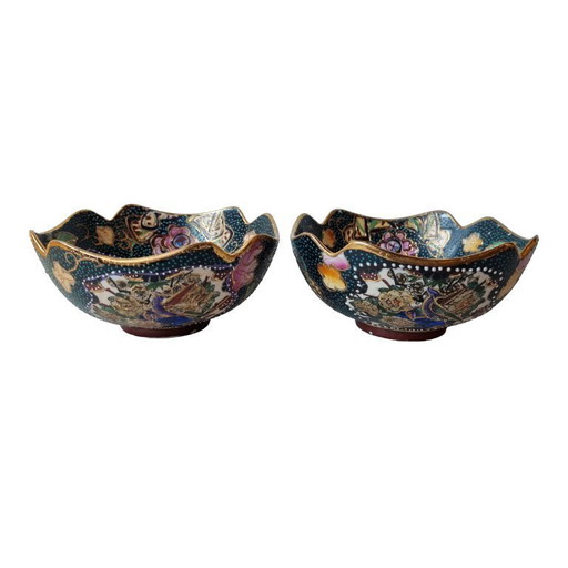 2 Chinese porcelain bowls