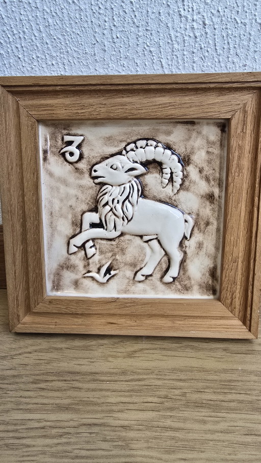 Piastrella zodiacale in ceramica vintage fatta a mano "Capricorno" di Jac. Bongaerts
