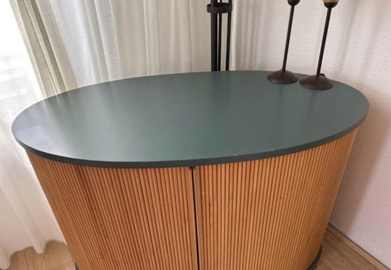 Image 1 of Set ovaler Novita-Schränke