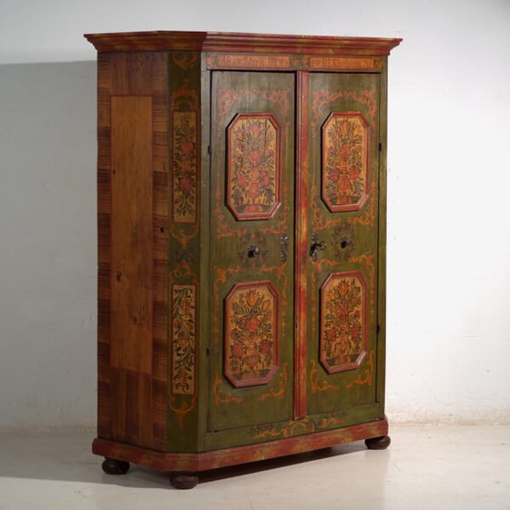 Antique painted armoire in pine wood – Austria, Year 1831 – Wardrobes, Rustic (photo 5 of 40)