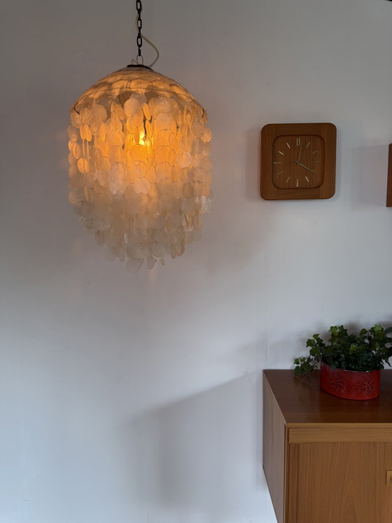 Image 1 of Vintage XL Capiz mother-of-pearl shell pendant lamp ‘70s