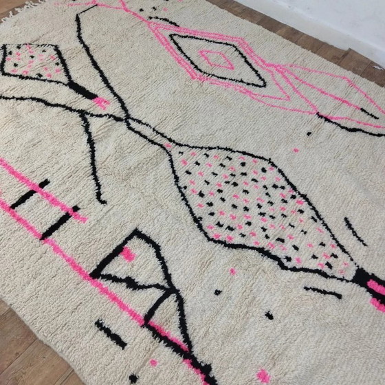 Image 1 of Azilal Wollteppich XXL Rosa & Schwarz – Naturwolle, handgewebt (300×250 cm)