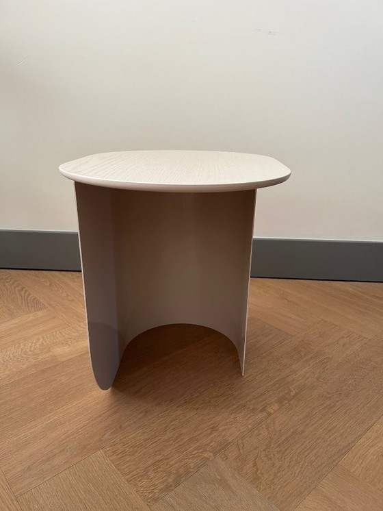 Image 1 of Fest Plateau | Side Table | Sand | like new