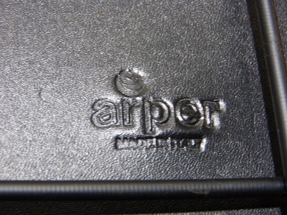 Image 1 of 4 fauteuils Arcadia en cuir, par Arper Italie, 1980