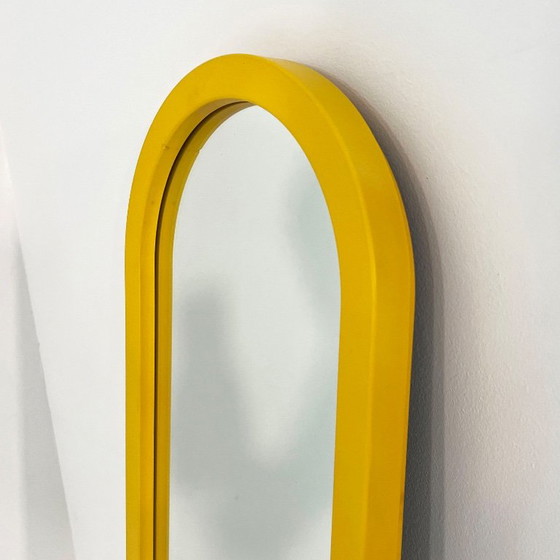 Specchio con Cornice Gialla di Anna Castelli Ferrieri per Kartell, anni '80 – Vetro, Plastica (photo 3 of 7)