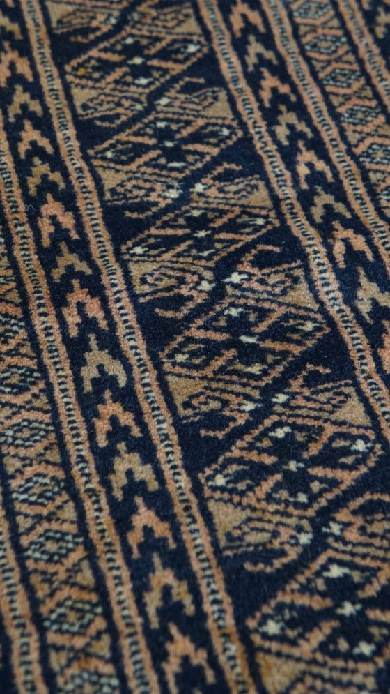 Image 1 of Tapis décoratif carré de style oriental 105x98cm