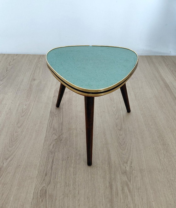 Image 1 of Fünfziger Jahre Beistelltisch in grünem Glanz