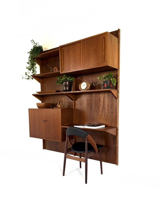 Image 1 of Vintage modulair teakhouten wandsysteem ‘60