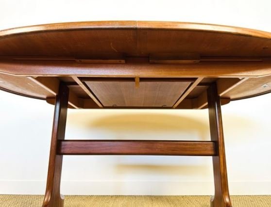 Image 1 of Tabla G-Plan de V. Wilkins, 1960