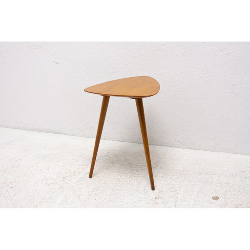 Vintage tripod stool in beechwood, Czechoslovakia 1960s