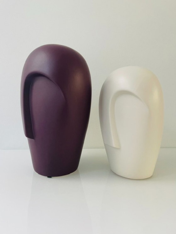 Image 1 of Ensemble de 2 vases sculpturaux modernes aux visages stylisés