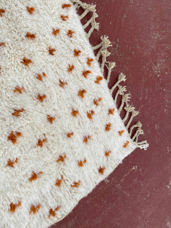 Tapis Beni Ouarain Authentique 3.3x2.3M Laine Écrue Motifs Terracotta – Coton, Scandinavian (photo 10 of 14)