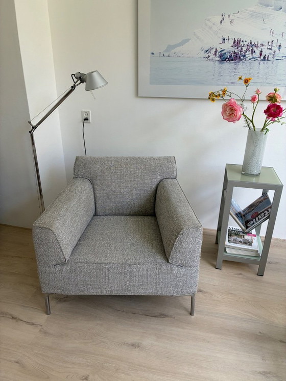 Image 1 of Design su Stock Bloq Armchair – Design classico
