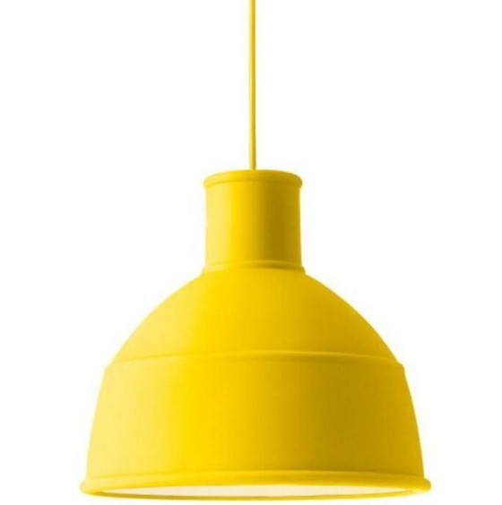 Image 1 of Muuto Unfold grijs, geel en licht grijs.