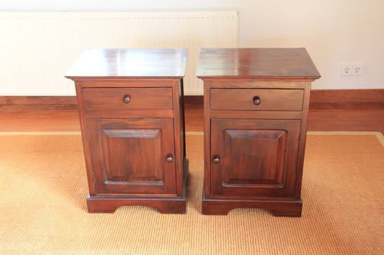 Image 1 of 2 comodini in mogano, usati pochissimo da Eichholtz