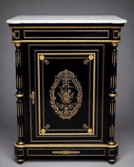 Cómoda de estilo Napoleón III, decorada con marquetería de latón y apliques de bronce dorado. – Bronze (photo 12 of 12)