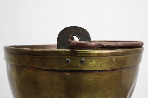 Image 1 of Gran tetera de cobre francesa de granja del siglo XIX con asa de hierro