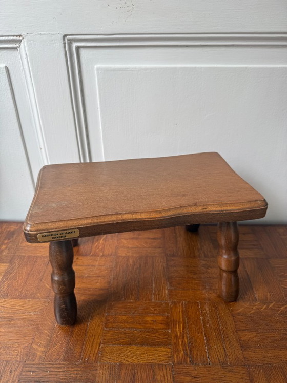 Image 1 of Ancien tabouret de traite en bois