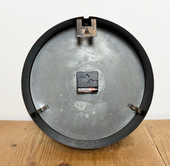 Image 1 of Schwarze Industriewanduhr von Siemens, 1950er Jahre