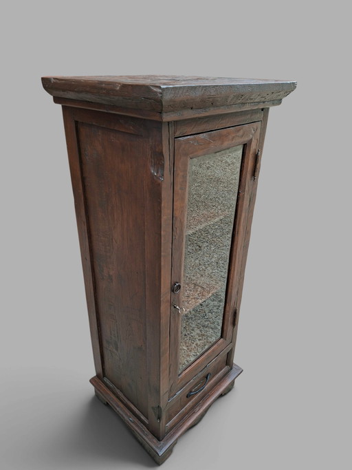 Vetrina antica in teak, credenza, aspetto robusto, dimensioni: 58x48cm e 135cm di altezza. – vitrinekasten (photo 2 of 5)