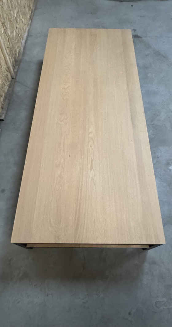 Image 1 of Mesa de centro de roble claro con estructura de metal negro (versión pesada)