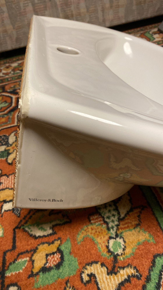 Image 1 of Lavabo di Villeroy &amp; Boch in bianco