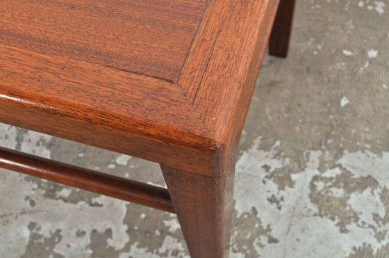 Image 1 of Mesa auxiliar o mesa de centro de caoba, década de 1950