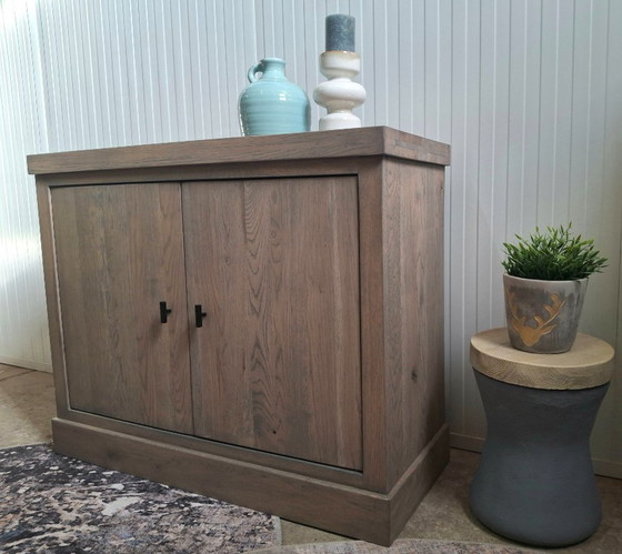 Image 1 of Buffet en chêne massif, armoire, neuf