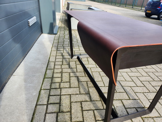 Image 1 of Poltrona Frau - Escritorio Fred de Roberto Lazzeroni