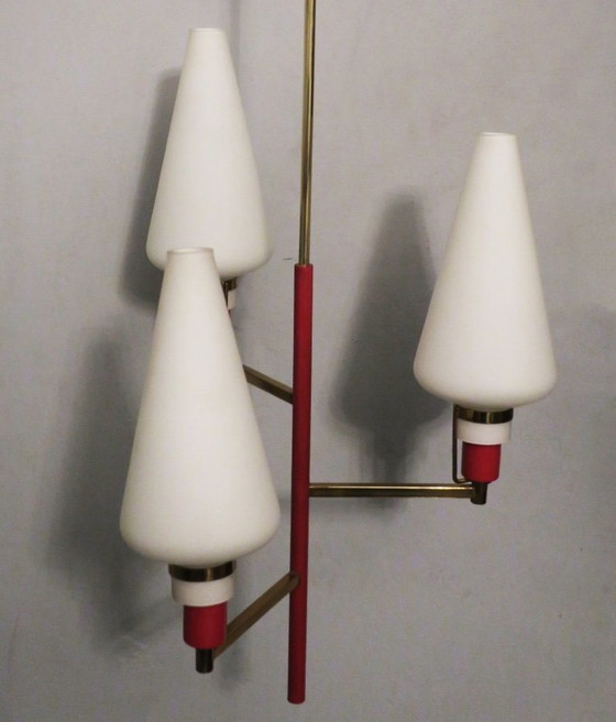 Image 1 of Kleine kroonluchter van messing en opaalglas uit Italië, Stilnovo-periode 1950.