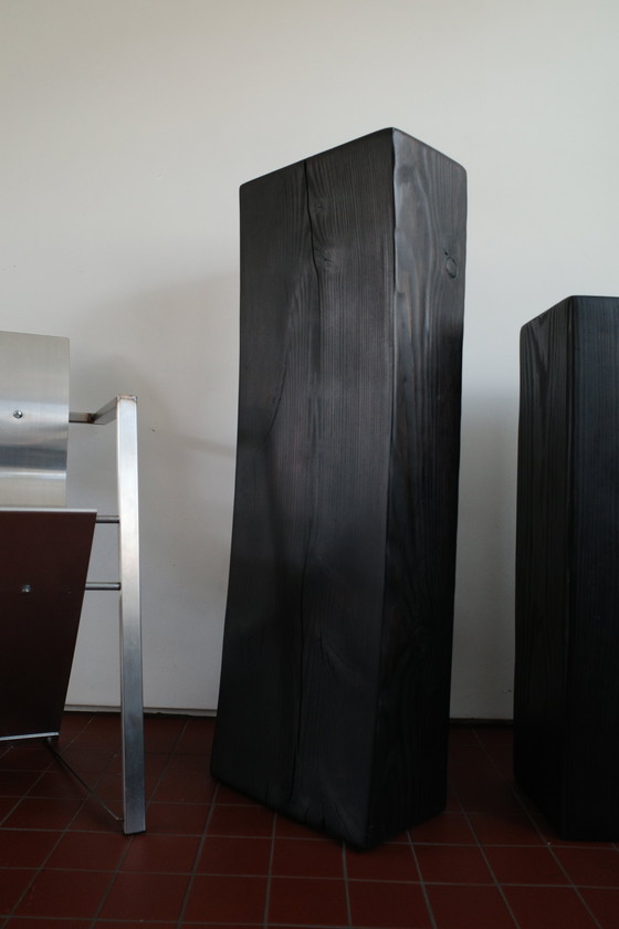 Image 1 of Zócalo de madera maciza ebonizada