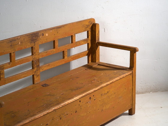 Antique painted storage bench in pine wood – Central Europe, circa 1920 – Benches (photo 18 of 40)