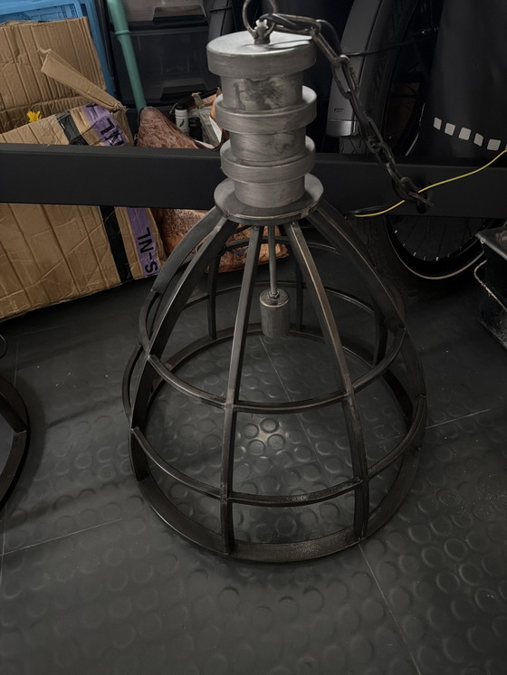 Image 1 of 2 Industriële lampen in zeer goede staat