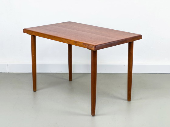 Image 1 of Kleine teakhouten bureau- of eettafel van Niels Bach, 1960S