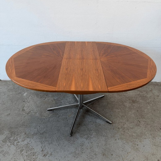 Table de salle à manger ronde style années 60, en teck, pieds chromés – extensible