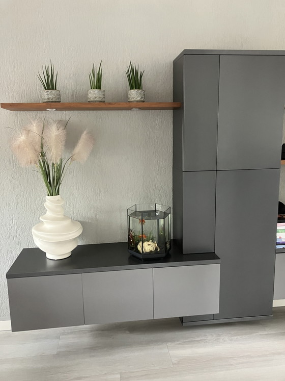Image 1 of Zwevende kast
