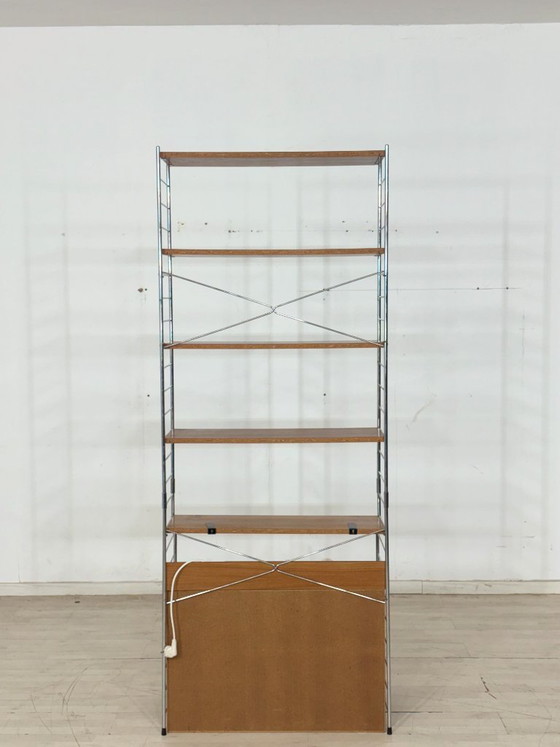 Image 1 of Teakhouten boekenkast "String Continental" van Nils Strinning - Wandplank uit het midden van de 20e eeuw - jaren 60