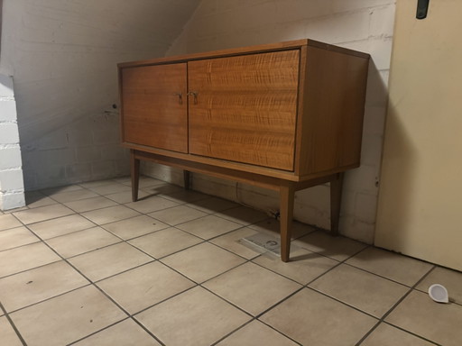 Elegant mid-century sideboard from the 1950s/60s – walnut – dressoirs, Wood, Brass