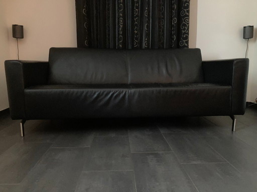 Black leather sofa from the Topform brand