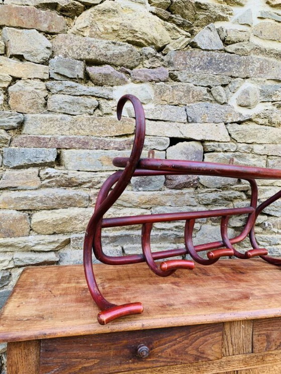 Image 1 of Appendiabiti da parete antico in legno curvato