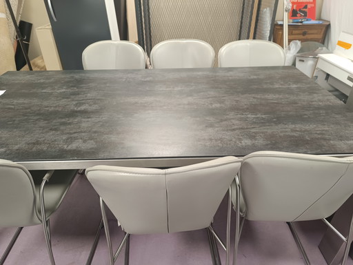 Nice dining room set from Bert Plantagie