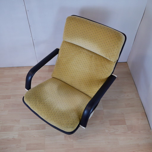 Artifort F141 Geoffery Harcourt Fauteuil