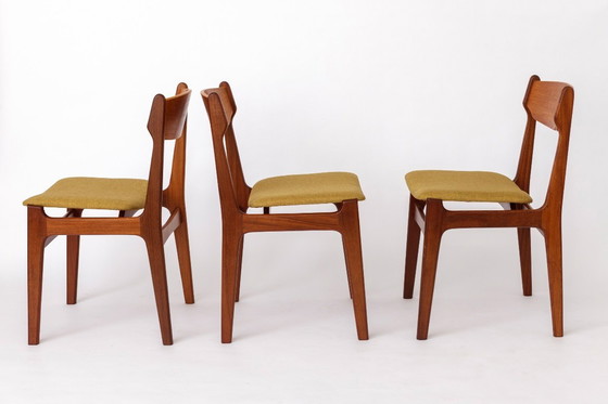 Image 1 of Set of 4 Teak Dining Chairs in the Style of Erik Buch, Mid-Century Modern, Newly Upholstered Vintage Chairs