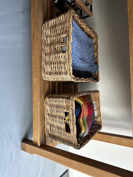 Image 1 of Mesa auxiliar Eiken Hábitat