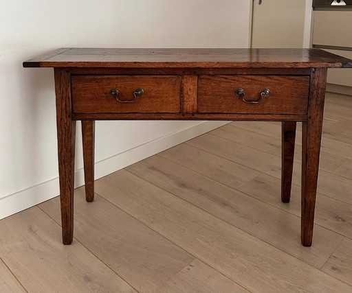 Sidetable van massief hout met 2 lades 