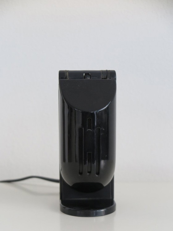 Zwart-witte plastic Tafellampen, Italië, jaren '60, set van 2 – Kunststof (photo 16 of 26)