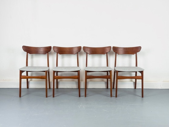 Image 1 of Sillas de comedor danesas de teca de Schionning & Elgaard, década de 1960, juego de 4
